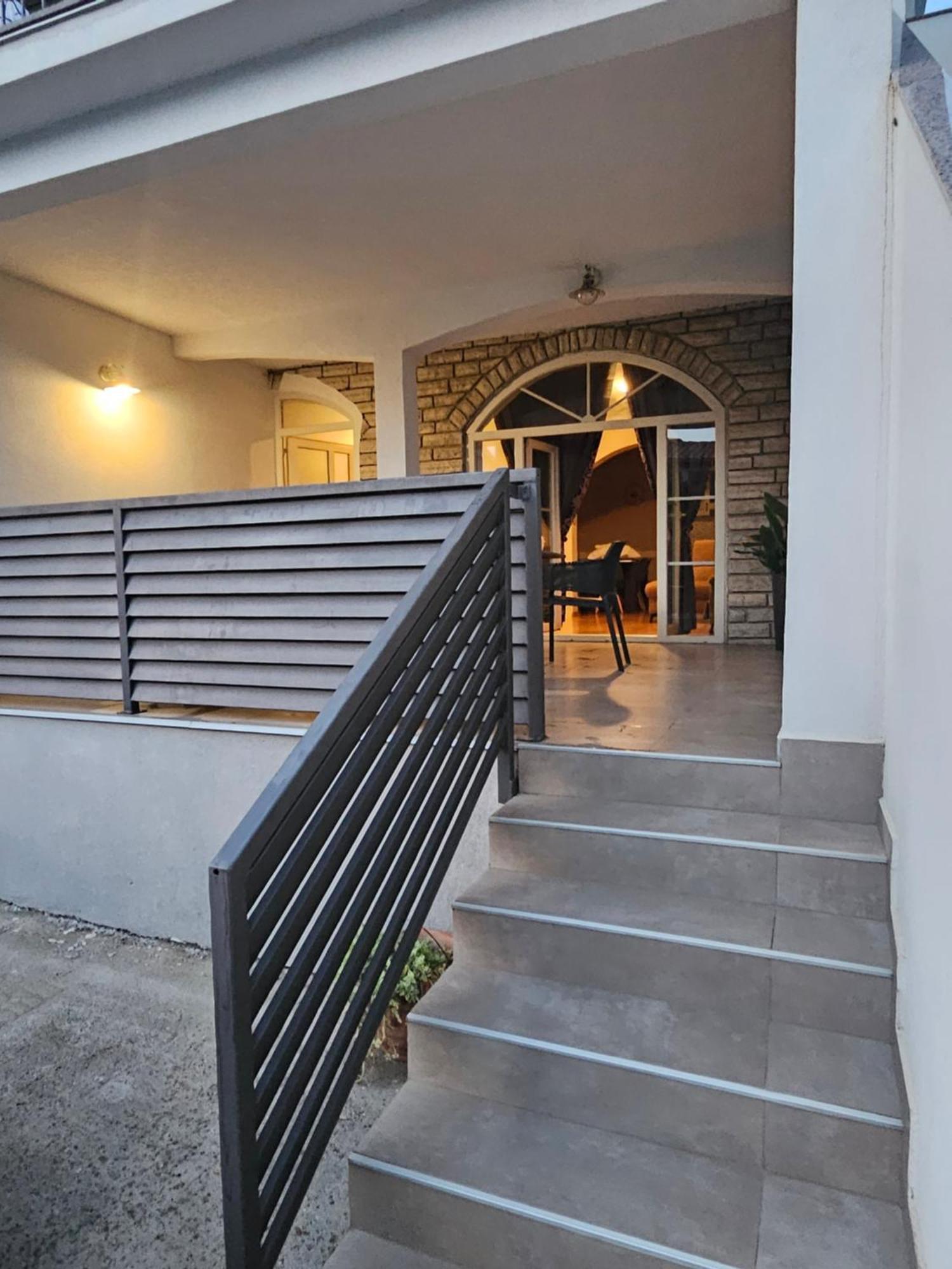 Apartment Jeger Povljana Bagian luar foto