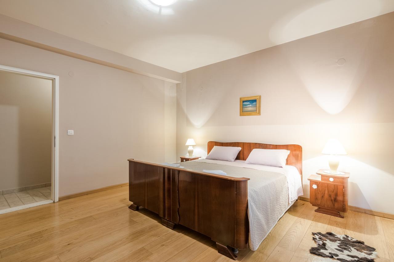 Apartment Jeger Povljana Bagian luar foto